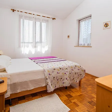 Iva Apartment