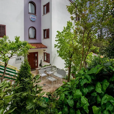 Iva Apartment *